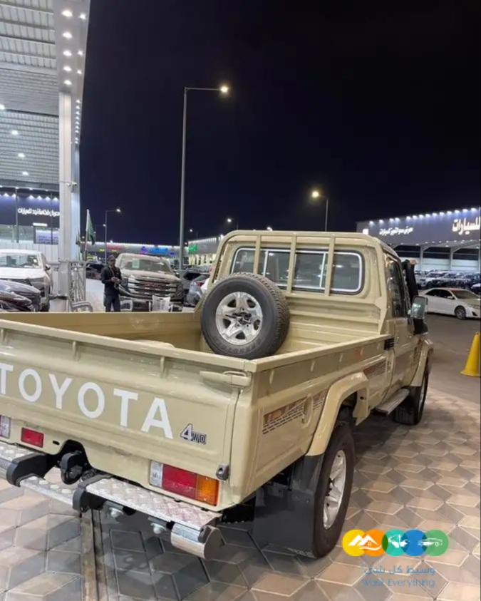 تويوتا لاندكروزر – بكب شاص – فل كامل – ديزل 2