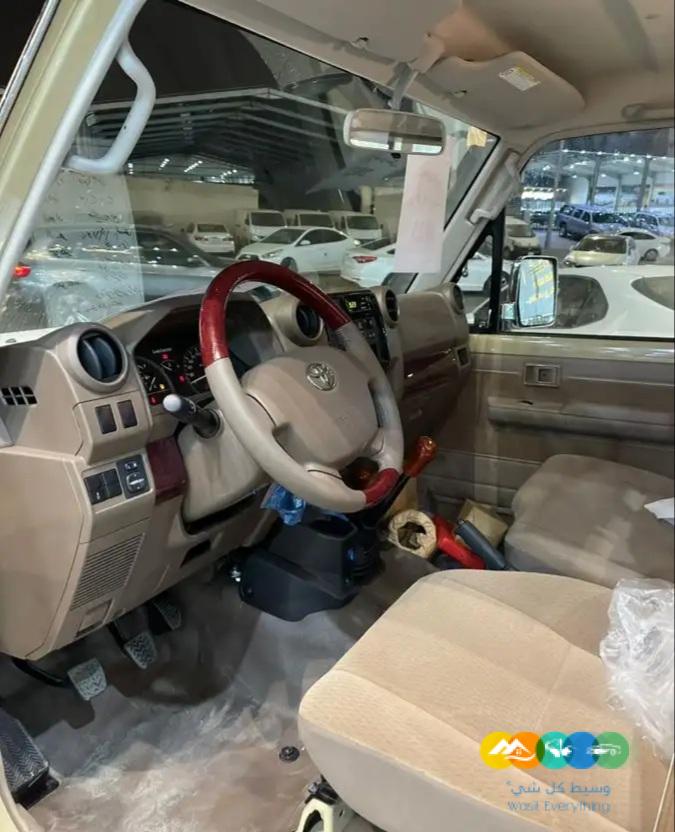 تويوتا لاندكروزر – بكب شاص – فل كامل – ديزل 2