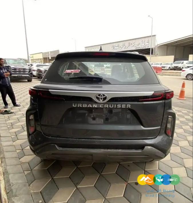 تويوتا اوربان كروز GLX – فل كامل – 2024