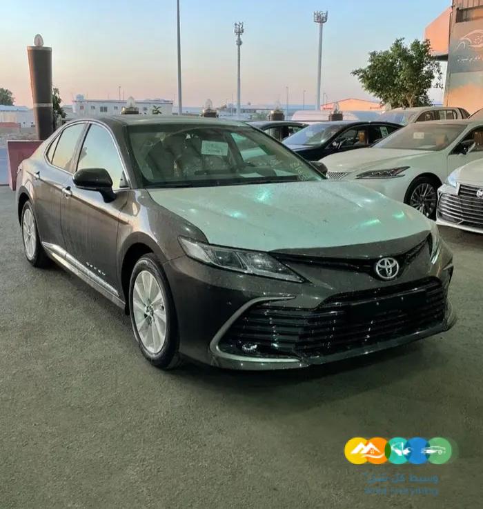 كامري GLE موديل 2024 بنزين اصفار