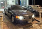 لنكولن تاون كار 2005 نظيف مطور