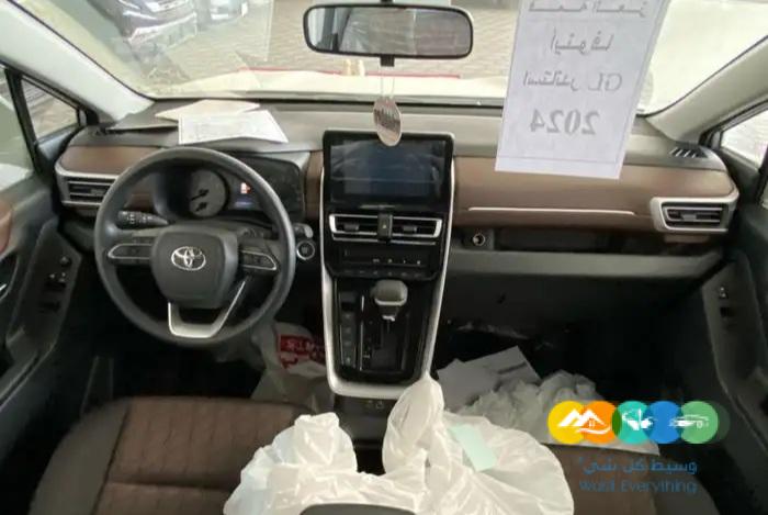 تويوتا اينوفا GL -2.0 بنزين – 2024