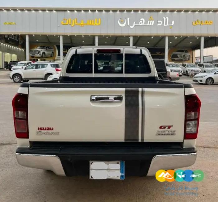 ايسوزو ديماكس 2021