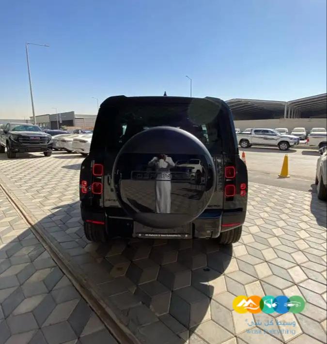 لاند روفر ديفندر 2024 خليجي اصفار