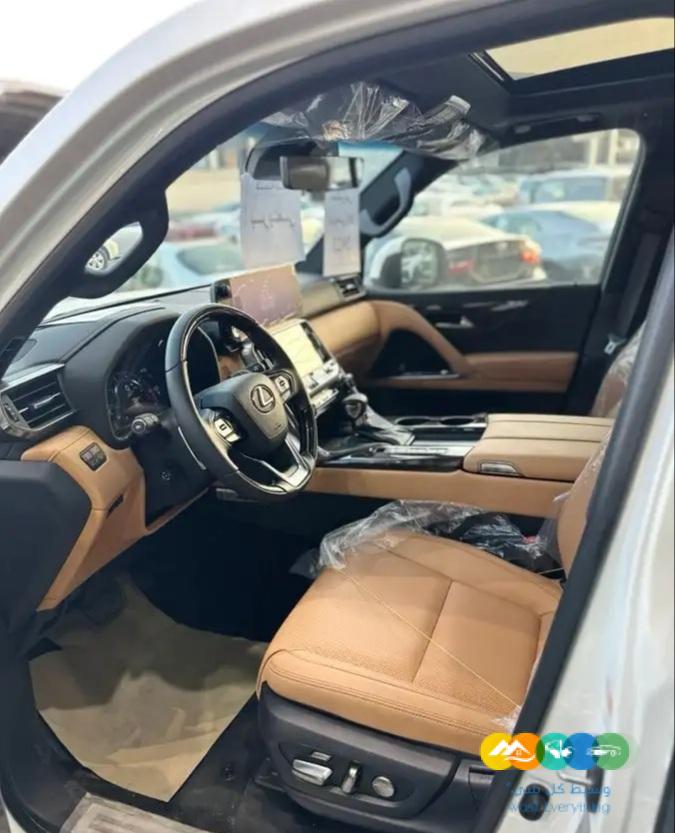 لكزس LX600 BB – 2023 – بريمي