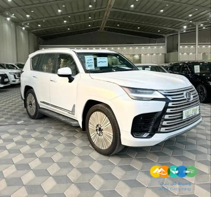 لكزس LX600 BB – 2023 – بريمي