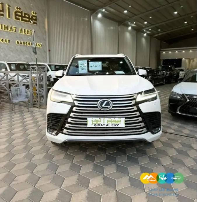 لكزس LX600 BB – 2023 – بريمي