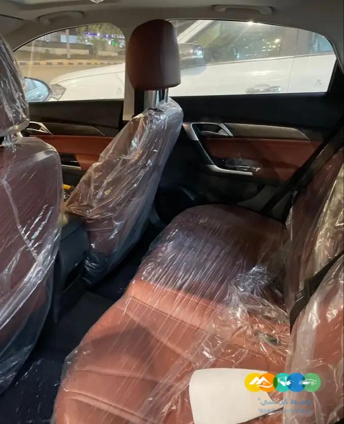 بايك D50 لاكجري فل كامل اللون اسود 2023