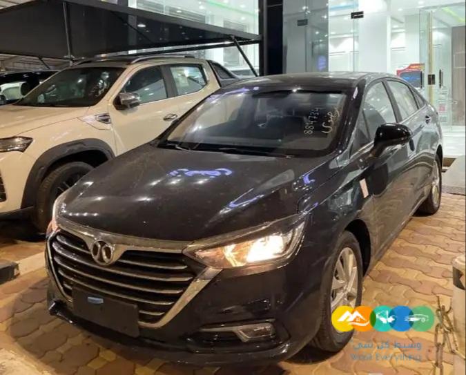 بايك D50 لاكجري فل كامل اللون اسود 2023