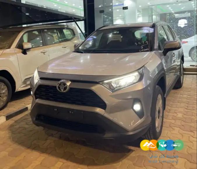 تويوتا راف فور فل كامل دبل 2023 فضي