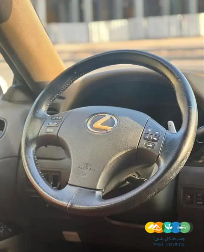 لكزس – IS300 – 2009 – فل كامل / تم البيع