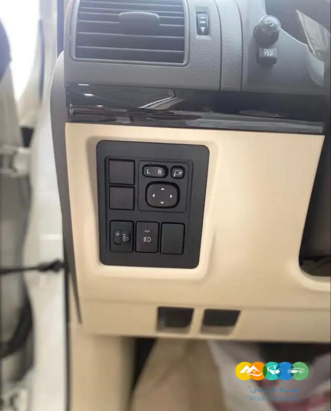 برادو TXL – بنزين – 6 سلندر – 2023