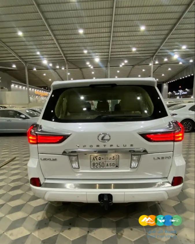 لكزس LX570 – بريمي – 2017 (( تم البيع ))