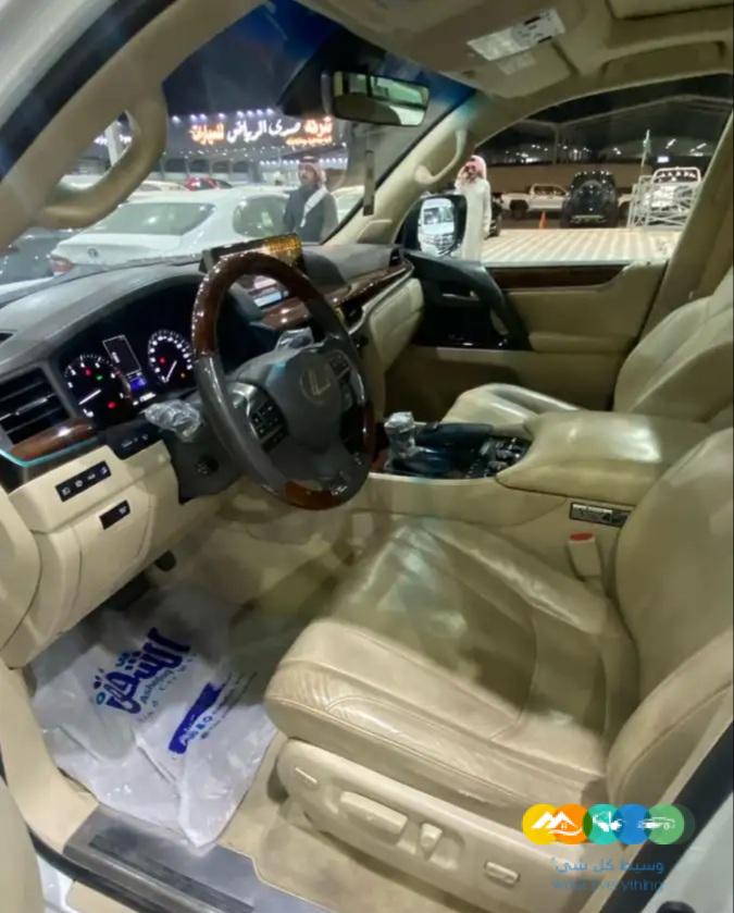 لكزس LX570 – بريمي – 2017 (( تم البيع ))