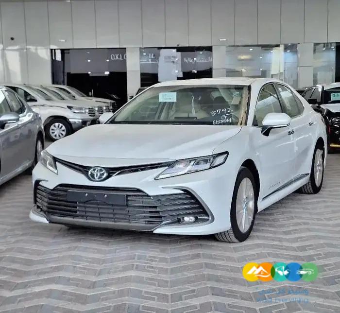 تويوتا كامري نص فل 2500 سي سي بنزين GLE