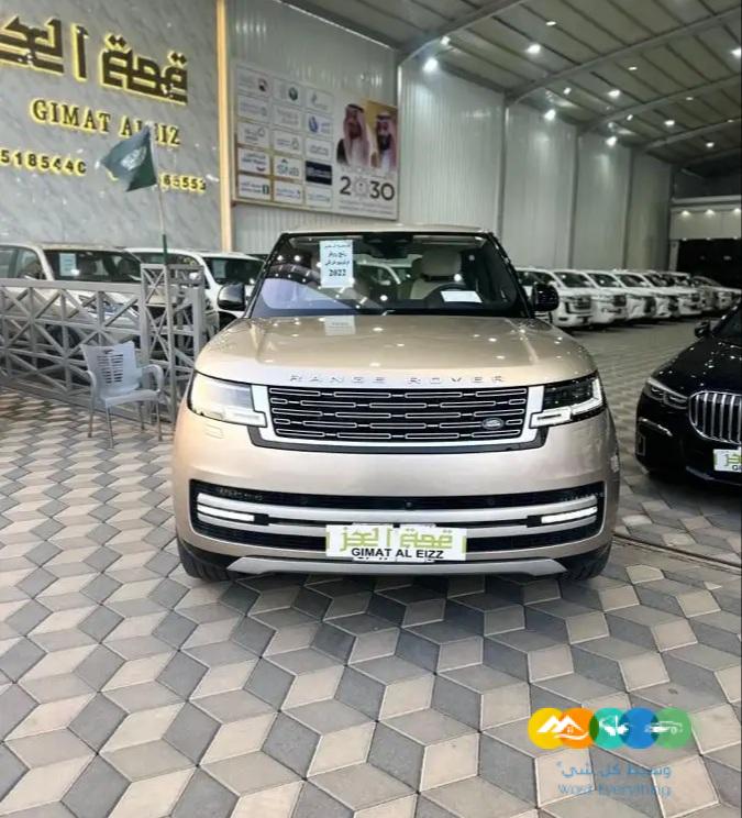 رنج روفر فوج – اوتوبقرافي فيرست 2022 الناغي