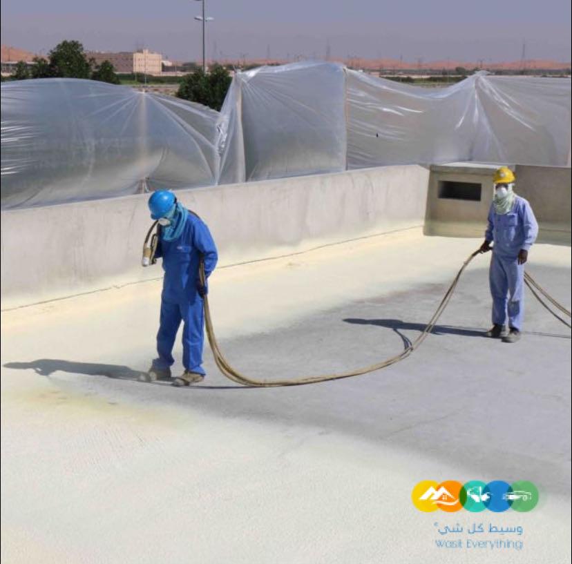 متخصصون في اعمال العزل المائي والحراري