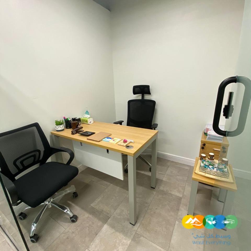 مكاتب اداريه مؤثثه للايجار