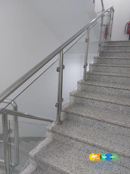 صيانه ابواب زجاج سكريت جدة