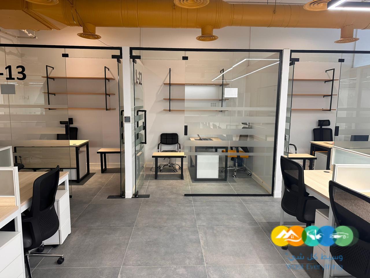 مكاتب مؤثثة للإيجار في حي السويدي