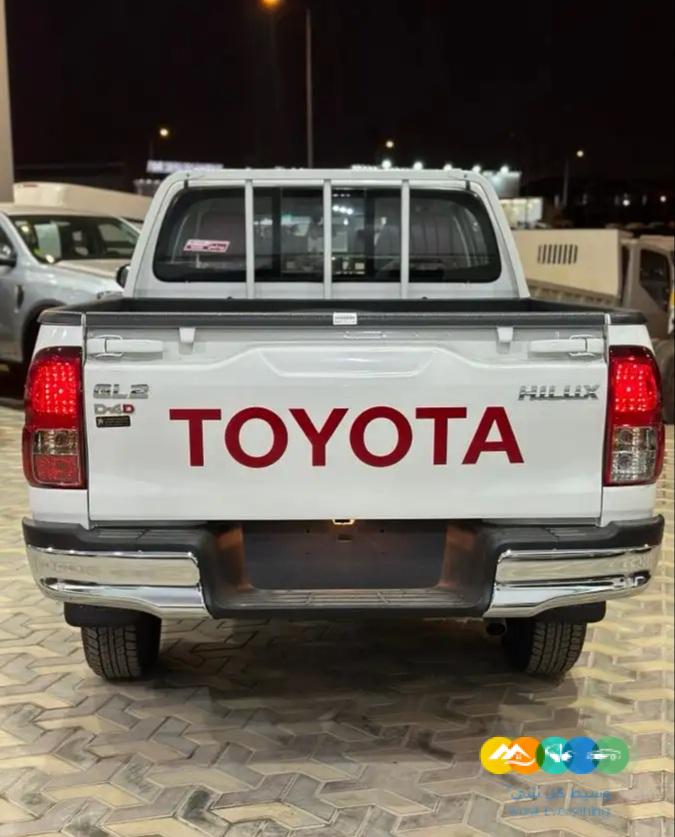 تويوتا هايلوكس GL2 موديل 2024