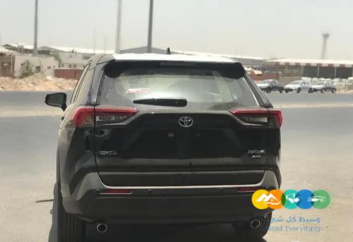 تويوتا راف فور LE دبل بنزين 2024 اصفار