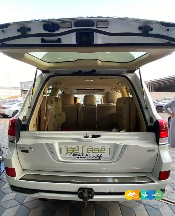 تويوتا – جي اكس ار – 2016 – بريمي