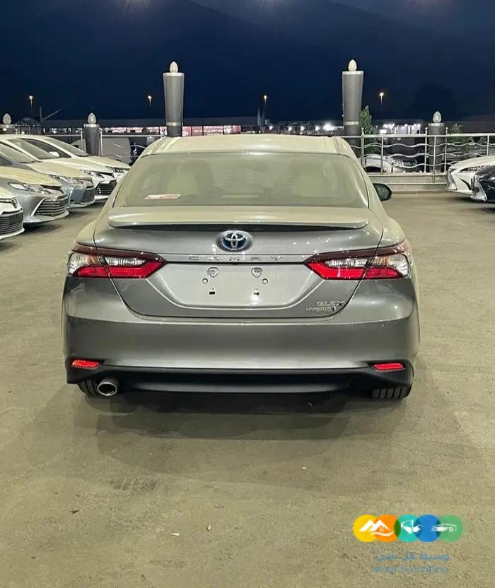 كامري GLE 2022 سعودي هايبرد اصفار-تيتانيوم