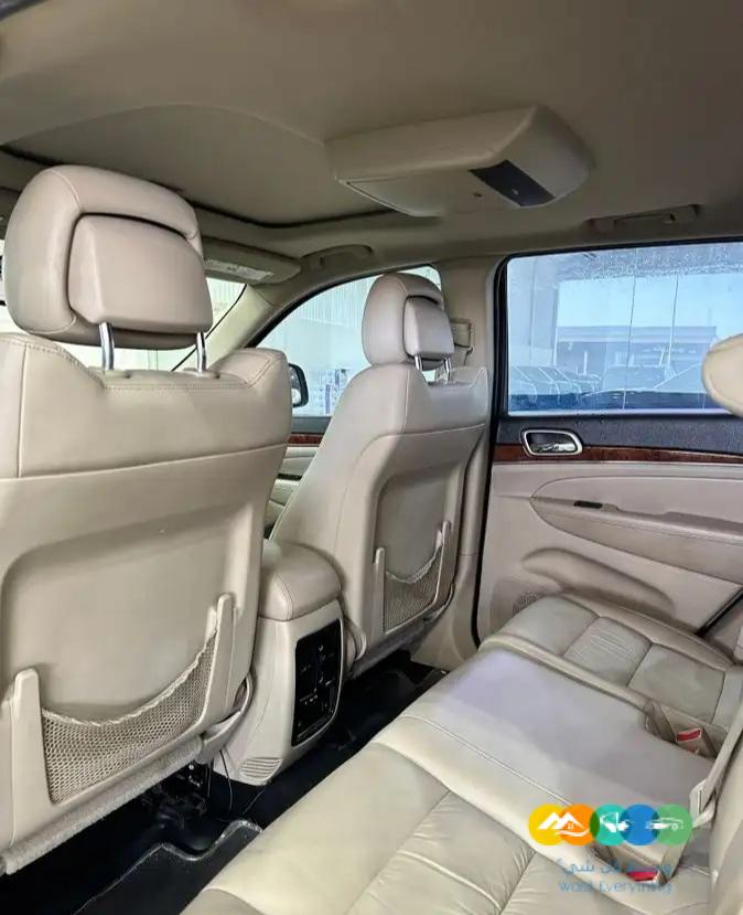 جيب – جراند شروكي – 2011 – دبل / تم البيع