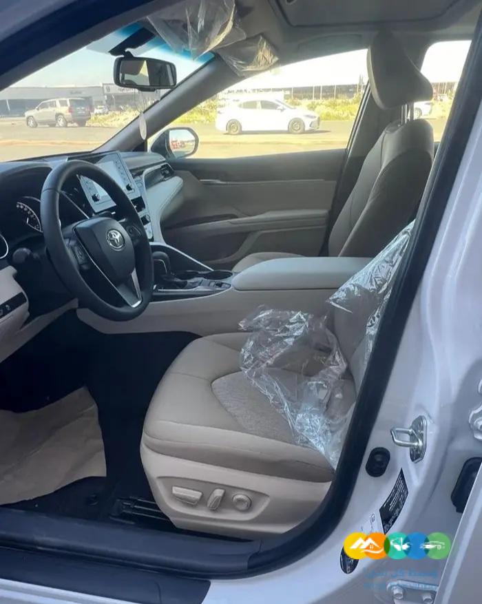 كامري GLE موديل 2024 بنزين اصفار