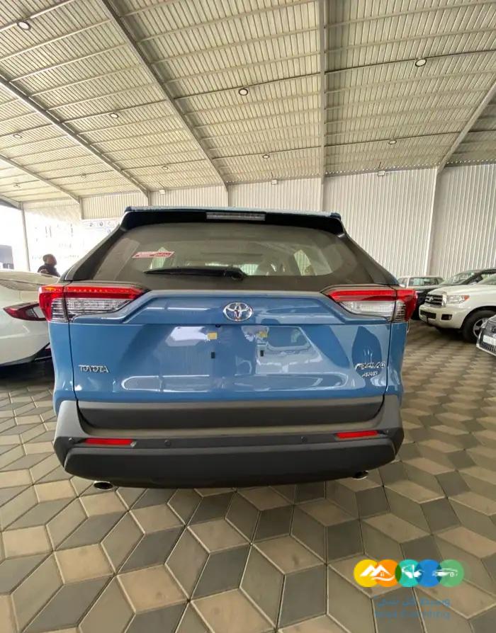 تويوتا راف فور XLE – فتحه – بنزين – 2024