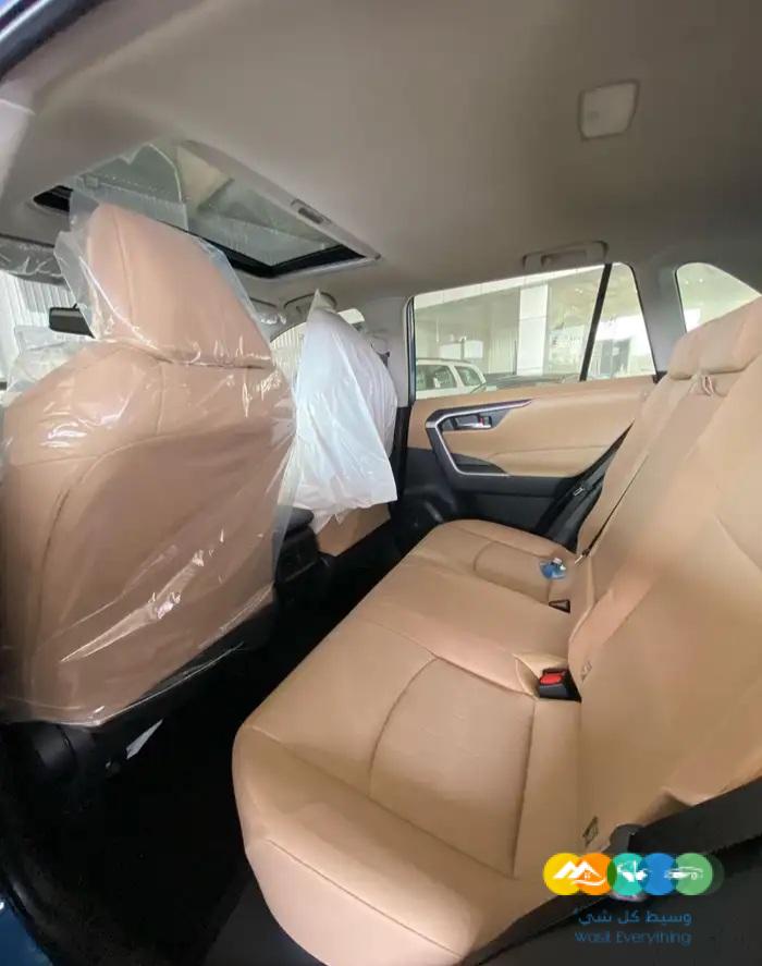 تويوتا راف فور XLE – فتحه – بنزين – 2024