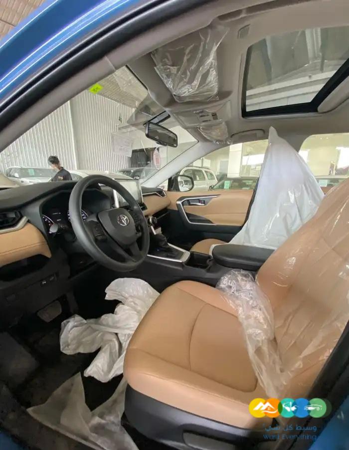 تويوتا راف فور XLE – فتحه – بنزين – 2024