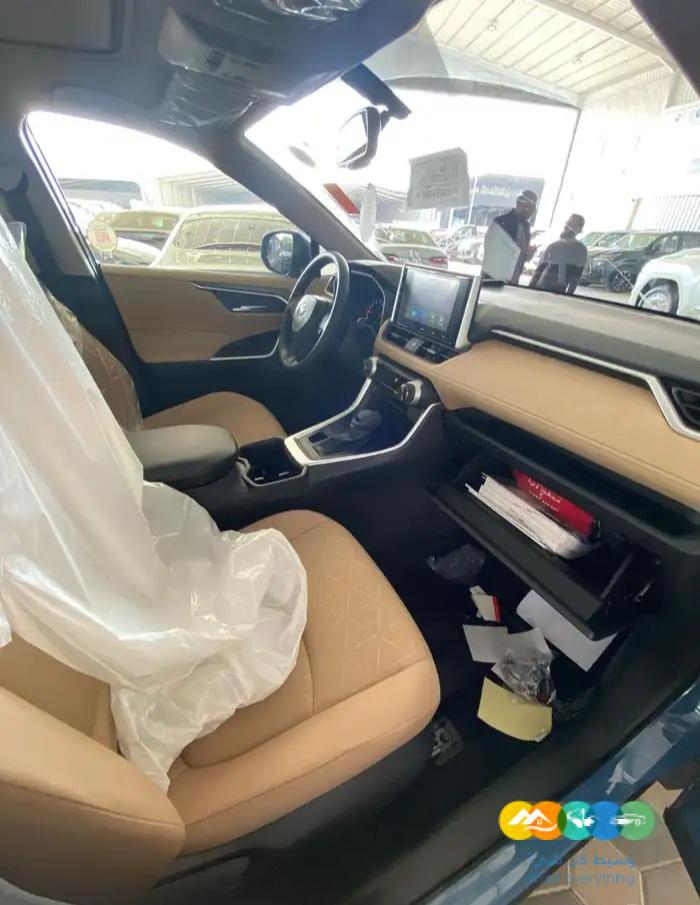 تويوتا راف فور XLE – فتحه – بنزين – 2024