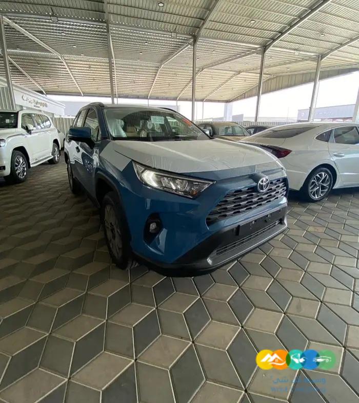 تويوتا راف فور XLE – فتحه – بنزين – 2024