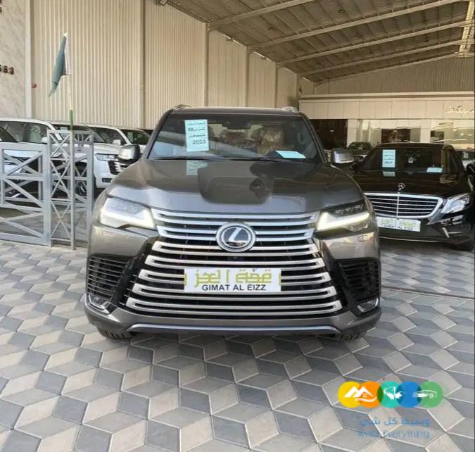 لكزس BB – 2023 – خليجي – اصفاار