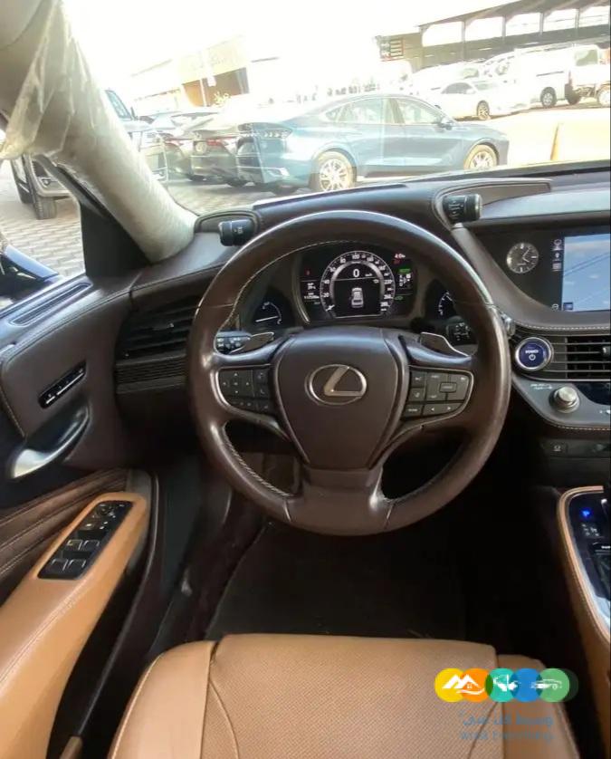 لكزس LA500h – سعودي موديل 2020