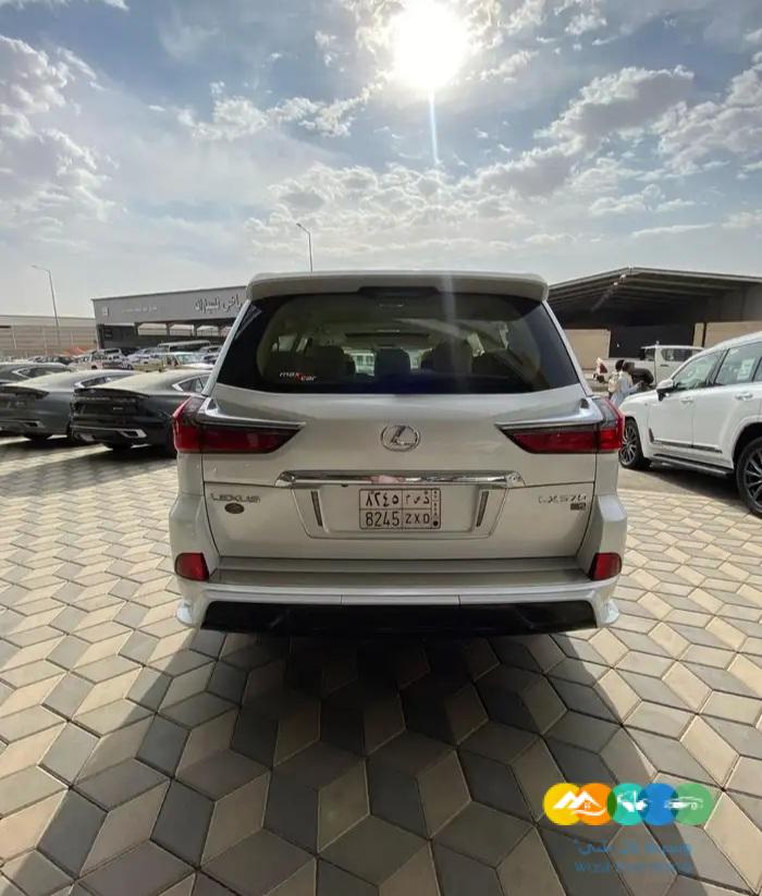 لكزس LX570 – موديل 2019 فل كامل