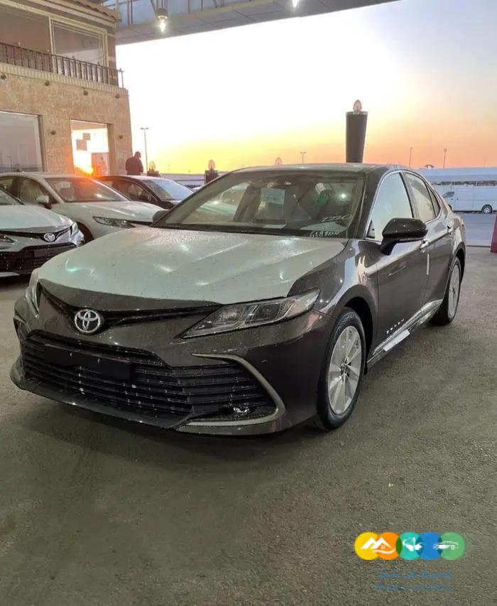كامري GLE موديل 2024 بنزين اصفار جميع الالوان