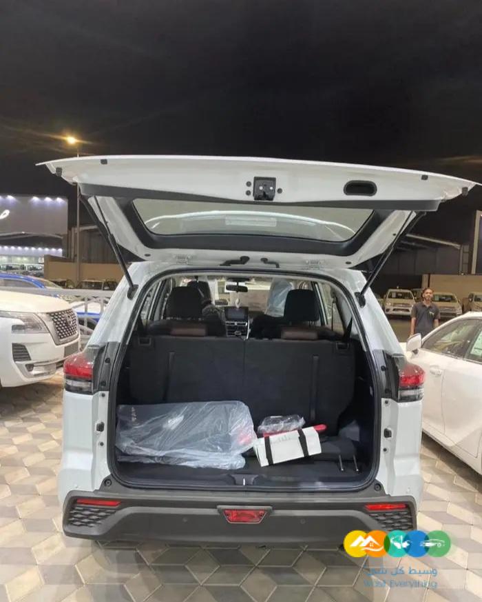 تويوتا انوفا VIP 2.0 هايبرد اوتوماتيك 2024