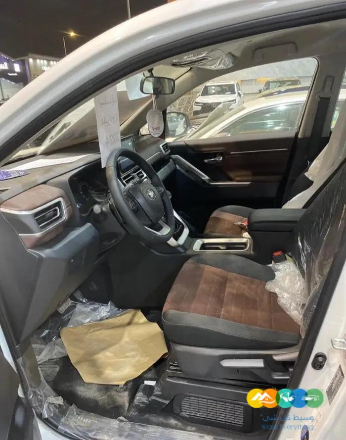 تويوتا انوفا VIP 2.0 هايبرد اوتوماتيك 2024