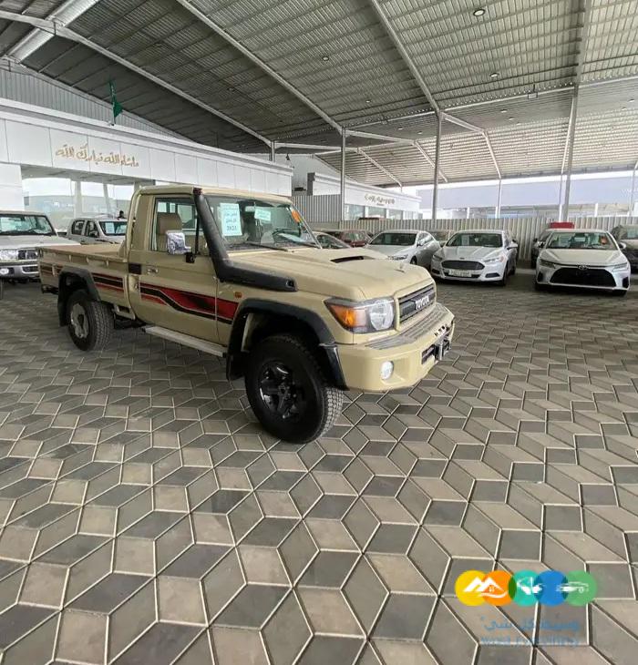 تويوتا شاص رفرف ونش ديزل فل 70 عام سعودي