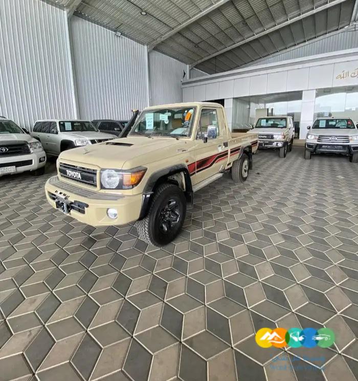 تويوتا شاص رفرف ونش ديزل فل 70 عام سعودي