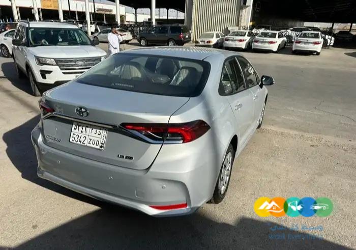 كرولا 2021 مخزن نضيف جدآ