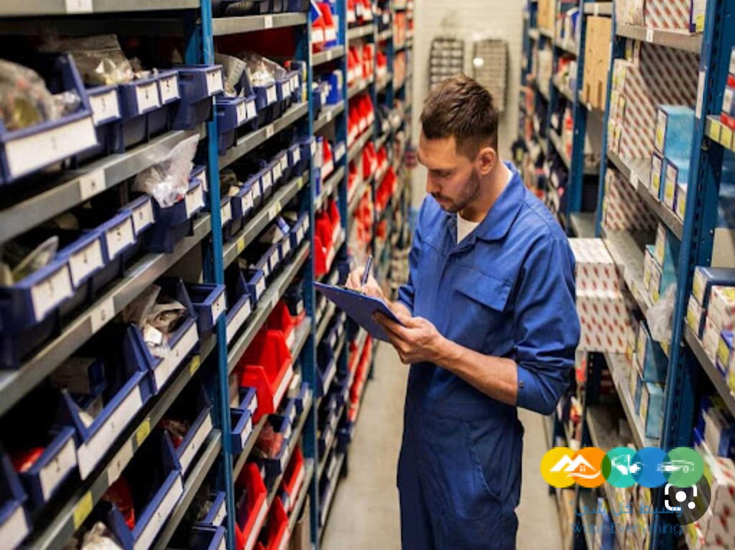 بائع قطع غيار السيارات تخصص كيا وهيونداي