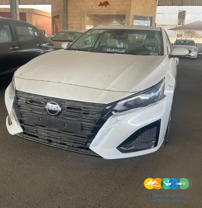 نيسان التيما SV 2023 نص فل بالنقد والتقسيط