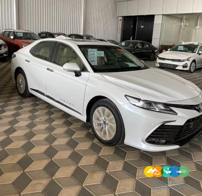 تويوتا كامري GLE 2024 سعودي اصفار