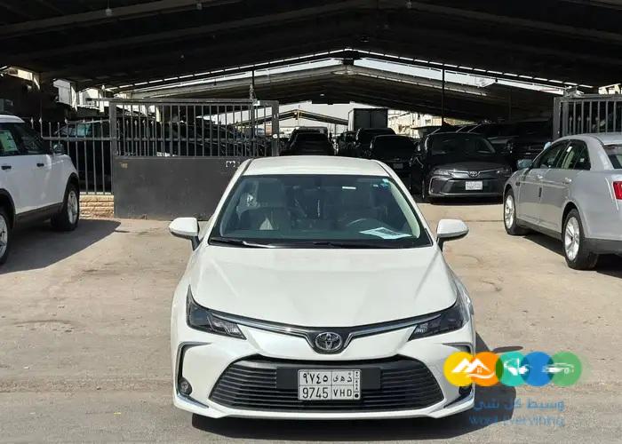 كورولا مخزن ممشى قليل نضيف جدآ _ تم البيع