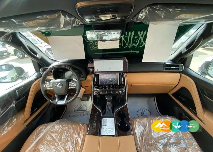 لكزس LX600 – بريمي – ابيض داخل جملي