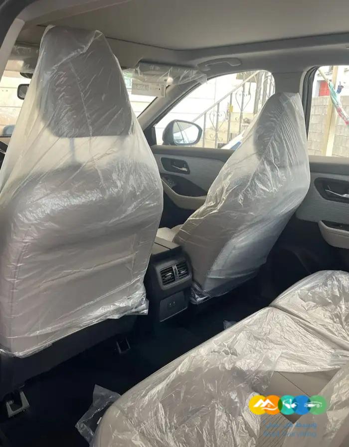 نيسان اكس تريل 2023 SV plus بالنقد والتقسيط